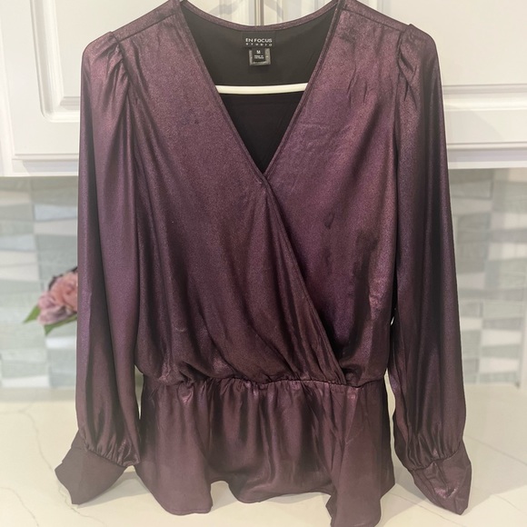 Beautiful metallic plum women’s blouse in size medium. NWOT - Picture 5 of 5